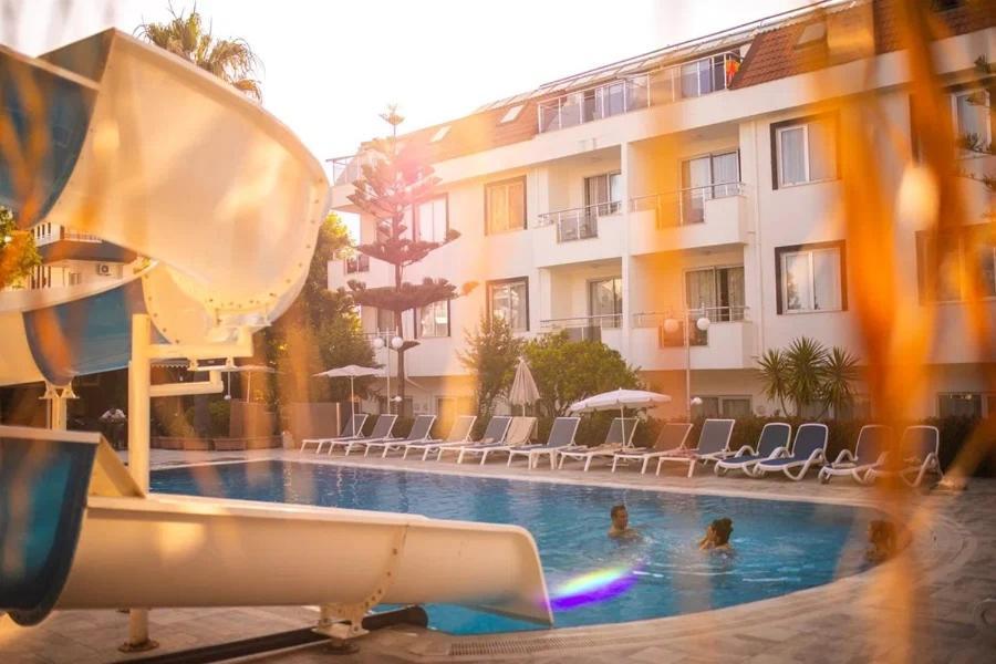 Akalia Resort Hotel & Spa Side Exterior foto